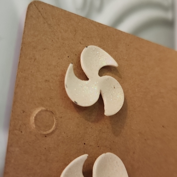 3 for $15-White Sparkly Windmill Shaped Earrings - Picture 5 of 6